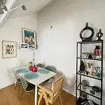 Charmant Appartement Parisien