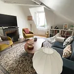 Charmant Appartement Parisien