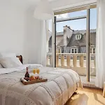 Pompidou & Hotel De Ville - Cityapartmentstay