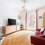 Appartement Familial Parisien