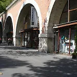 26 Faubourg - Ex-Hotel de Reims