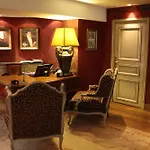 Hotel Du Romancier