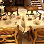 Hotel Du Romancier