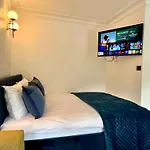Studio Pres Des Champs-Elysees