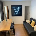 115 - Urban Vuitton Saint Denis