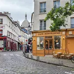 Relax In A Stylish Flat In Montmartre