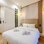 Relax In A Stylish Flat In Montmartre