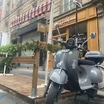 I Love Montmartre Eugene Suee - 2 Rooms !