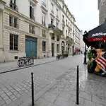 Appartement Charmant Et Spacieux Au Coeur De Paris