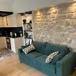 Appartement Atypique Aux Batignolles