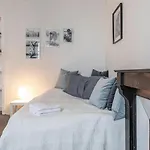 Montmartre Apartments - Degas