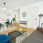 Haussmann - 2Br Near Champs-Elysees - Cityapartmentstay