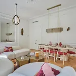 Apartment Opera Vendome By Studio Prestige