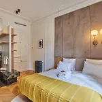 Apartment Opera Vendome By Studio Prestige