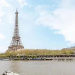 Grand Studio Moderne Tour Eiffel