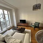 Bel Appartement A Paris