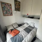 Charmand 40M2 Sous Les Toits Parisiens