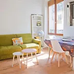 Charming Aparmtent In Paris Center
