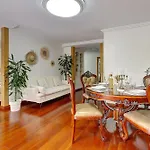 119-Typical Apartment Near Republique