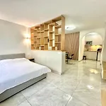 Elegant And Comfortable Studio Jouvenet