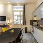 Guestready - Modern Duplex In Bourse - Sentier