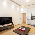 Guestready - Modern Apartment In A Prime Location