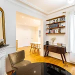 Guestready - Sejour Romantique Dans Le 20E Arr.