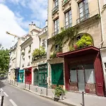 Appartement Moderne Artistique Sur Les Toits De Paris Vue Sur Notre-Dame Et La Seine