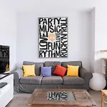 Exuberant 1Bd Apartment Near Canal Saint-Martin!