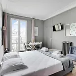 Bright Suite With Balcony Near Gare De L\'Est