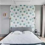 Bright Suite With Balcony Near Gare De L\'Est