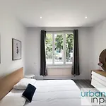 Urban Flat 186 - Spacious 3 Bedroom Flat In Paris