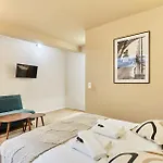 Residence Centre De Paris By Studio Prestige