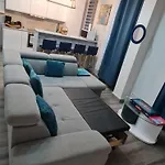 Appartement Tres Lumineux Porte De Saint-Cloud - F3 Avec Suite Parentale