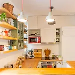 Urban Retreat In Historic Quarter