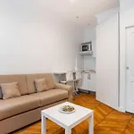 Studio Luxe Montaigne