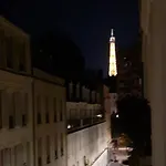 Calme Et Proche Tour Eiffel