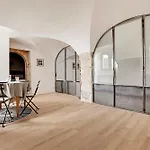Stylish Flat In The Heart Of The City
