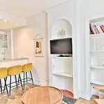 Appartement Chic #Eiffeltower #Champdemars -V