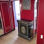 Chez Veronique
