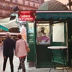 Gare Montparnasse,Gorgeous Place, Center ,Close To Eiffel Tour And Louvre Meusm , Front Metro