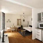Appartement Avec Bureau Proche Montmartre - P2