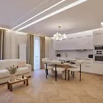Luxurious Apartments Paris