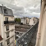 Beautiful T2 With Balcony - Near Parc Clichy