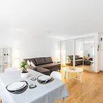 Guestready - Studio Baigne De Lumiere Dans Le 19E
