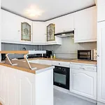 Guestready - Studio Baigne De Lumiere Dans Le 19E