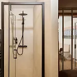 Stylish 2Br & 2Ba With Private Terrace
