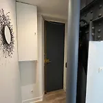 Central & Functional Apartment At Chatelet