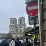 Studio A Notre-Dame