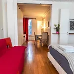 New Spacious Flat Near Montorgueil